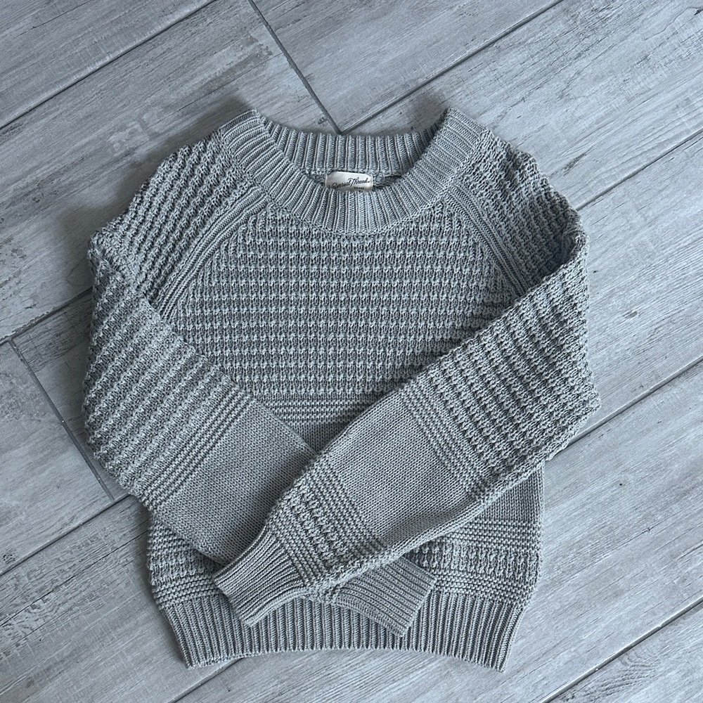 Universal Thread Light Gray Women's Sweater